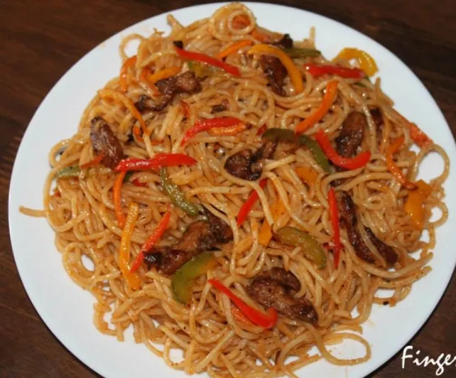 CHI. SCHEZWAN NOODLES