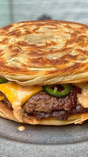 Burger Paratha (Chi./Beef)