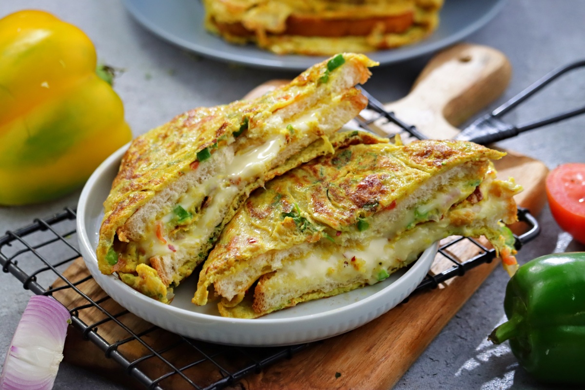 Cheese Omelette Bread