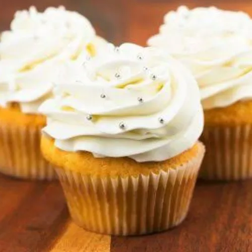 CUP CAKE WHITE
