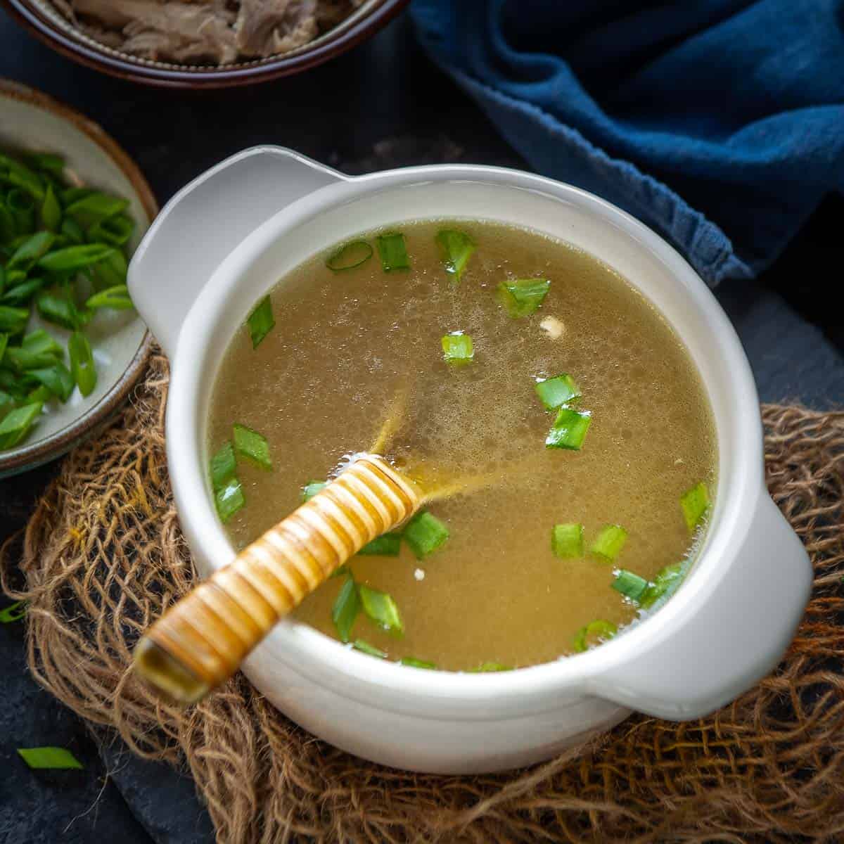 CHICKEN CLEAR SOUP