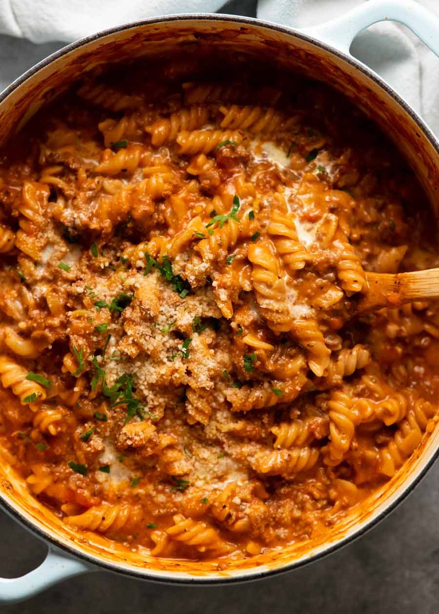 BEEF PASTA
