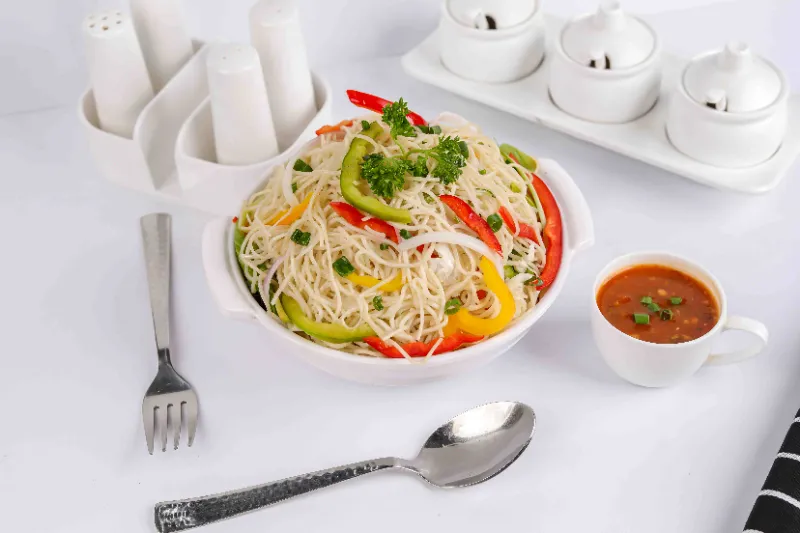 Wok Tossed Hakka Noodles