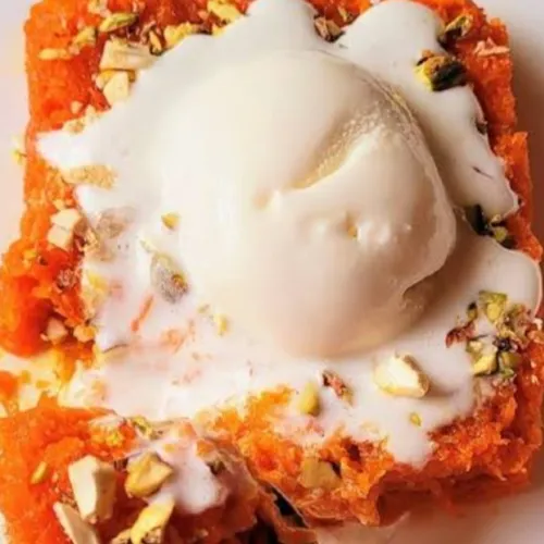 Carrot alwa with ice cream