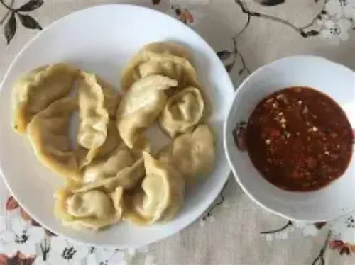 Beef Tomrich Momos (5 Pcs)