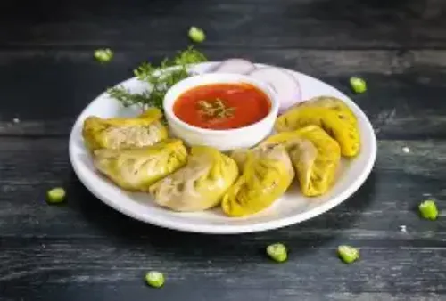 Chicken Peri Peri Momos (5 Pcs)