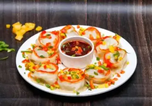 Chicken Tomrich Momos (10 Pcs)