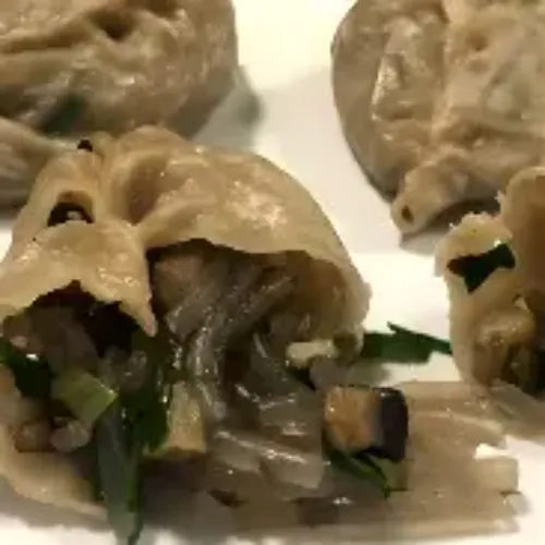 Mushroom Chinese Momos (5 Pcs)