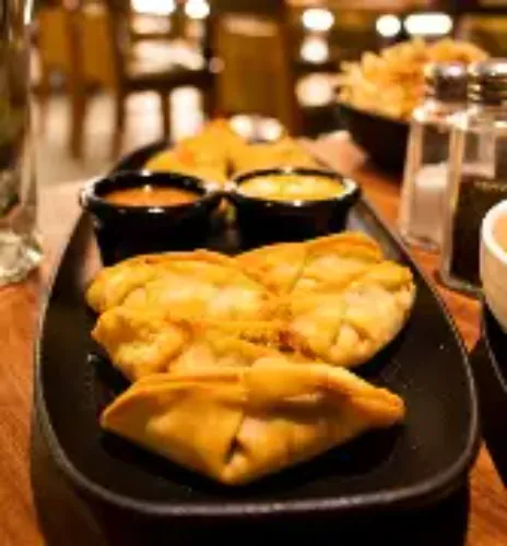 Mushroom Mexican Momos (10 Pcs)