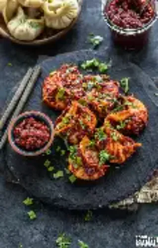 Mushroom Schezwan Momos (5 Pcs)