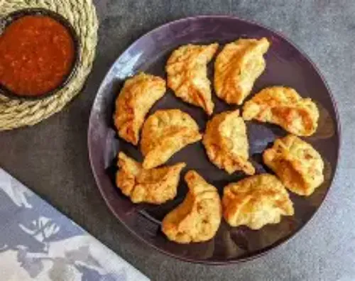 Paneer Fried Momos (10 Pcs)