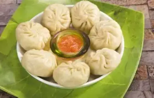 Veg Butter Momos (5 Pcs)
