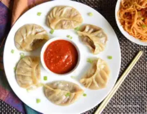 Veg Chinese Momos (5 Pcs)