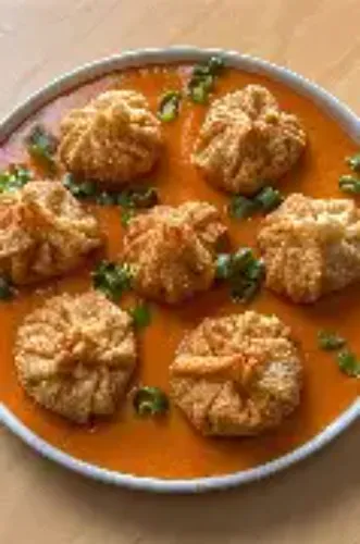 Veg Fried Momos (5 Pcs)