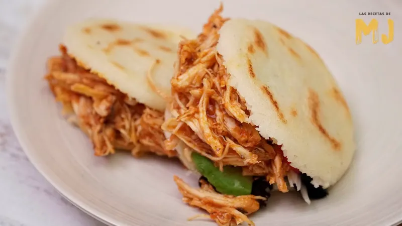 Arepa con Pollo