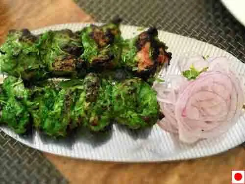 Pahadi tika