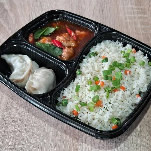 FRIED RICE+ CHILLY