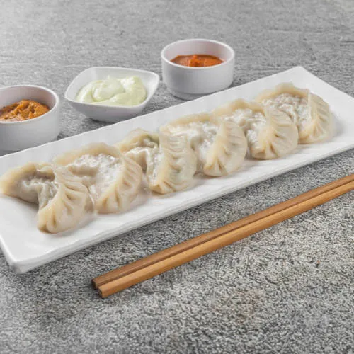 Chicken momos steamed