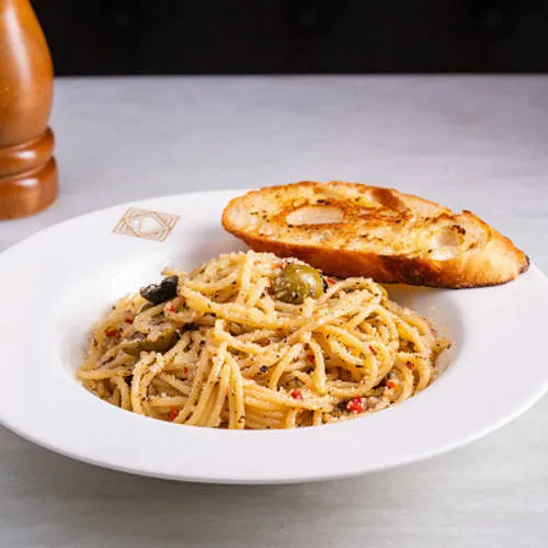 Spaghetti Aglio e olio peperoncino