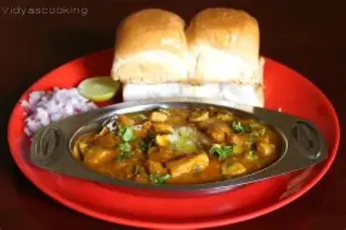 Mushroom Pav Bhaji (Mix)