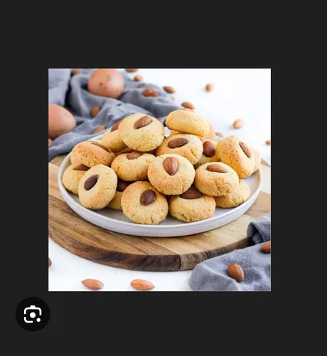 Almond cookies