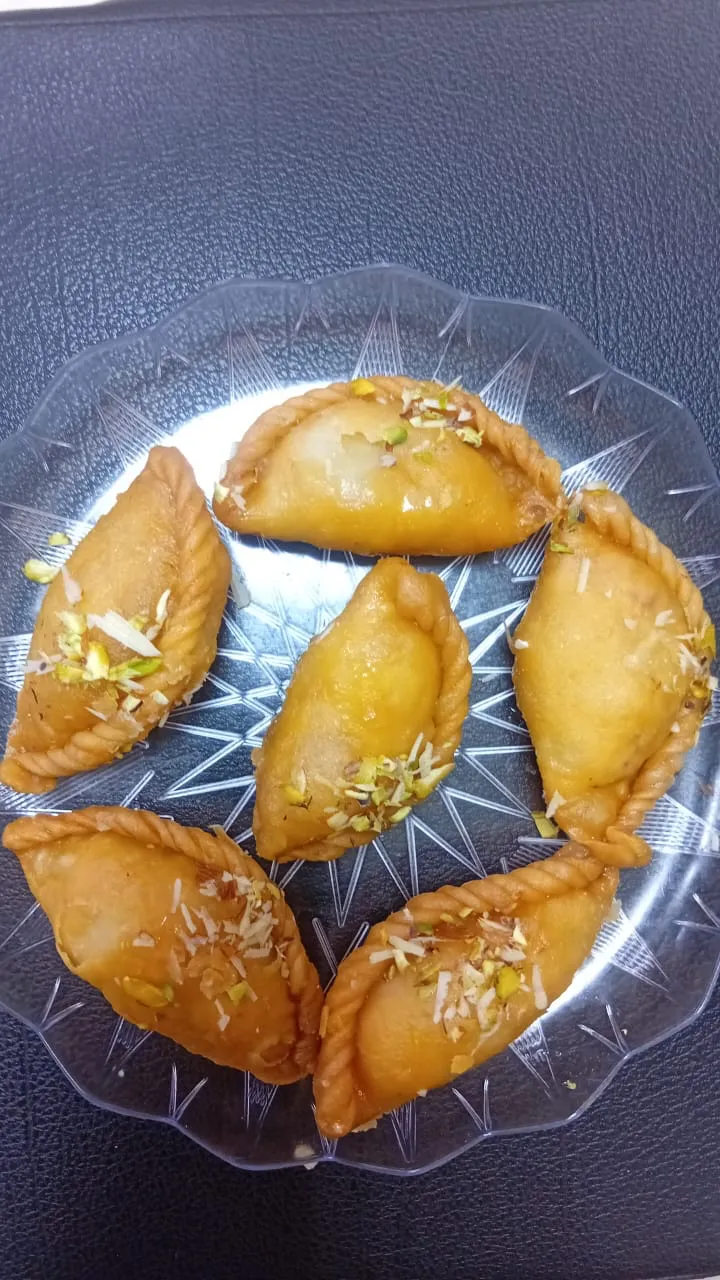 Gujiya