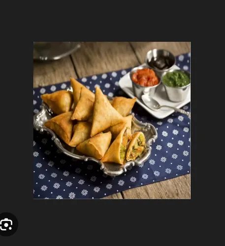 Samosa Veg (سمبوسة خضار)