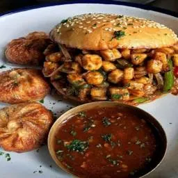 Chilly Paneer Burger