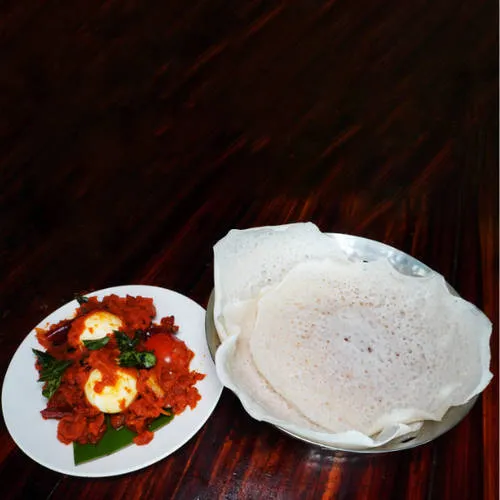 APPAM WITH EGG ROAST
