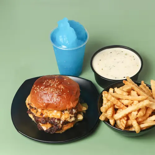 BEEF BURGER COMBO