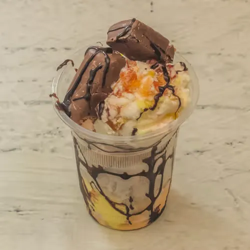 CHOCO CRUNCHY SUNDAE