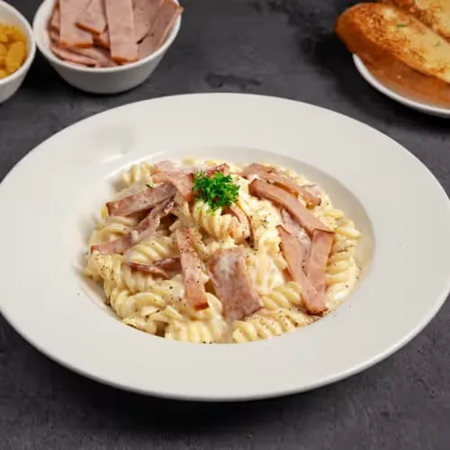 Carbonara Chicken Pasta