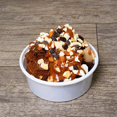 SPECIAL SUNDAE