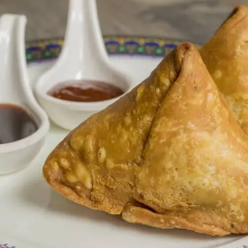 Samosa Veg (سمبوسة خضار)